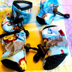 Puppy Boots 🐶 Small Dog 🐩 Shoes, Set/4 NWOT